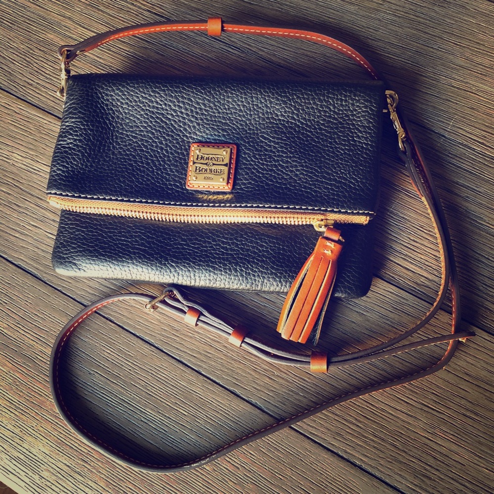 Authentic Dooney & Bourke crossbody